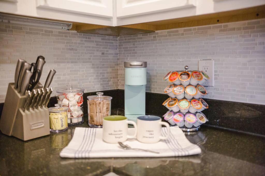 Charming Home, Minutes From The Beach Vero Beach Exteriör bild